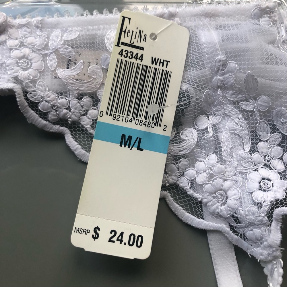 NWT Felina White Floral Lace Garter Belt - Picture 4 of 4